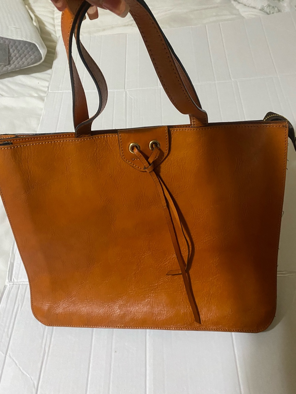 AUTHENTIC A.BELLUCCI LEATHER TOTE BAG -MADE IN ITALY.